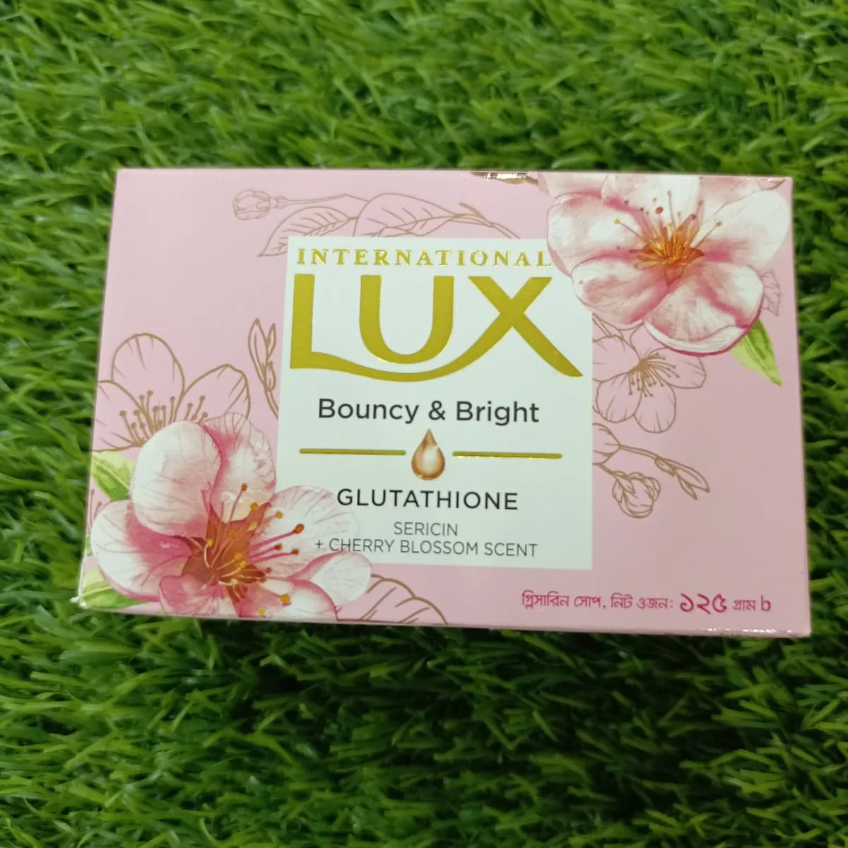 lux soap international bouncy and bright - Image 1