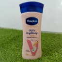 vaseline lotion healthy bright 300 ml thumbnail 2
