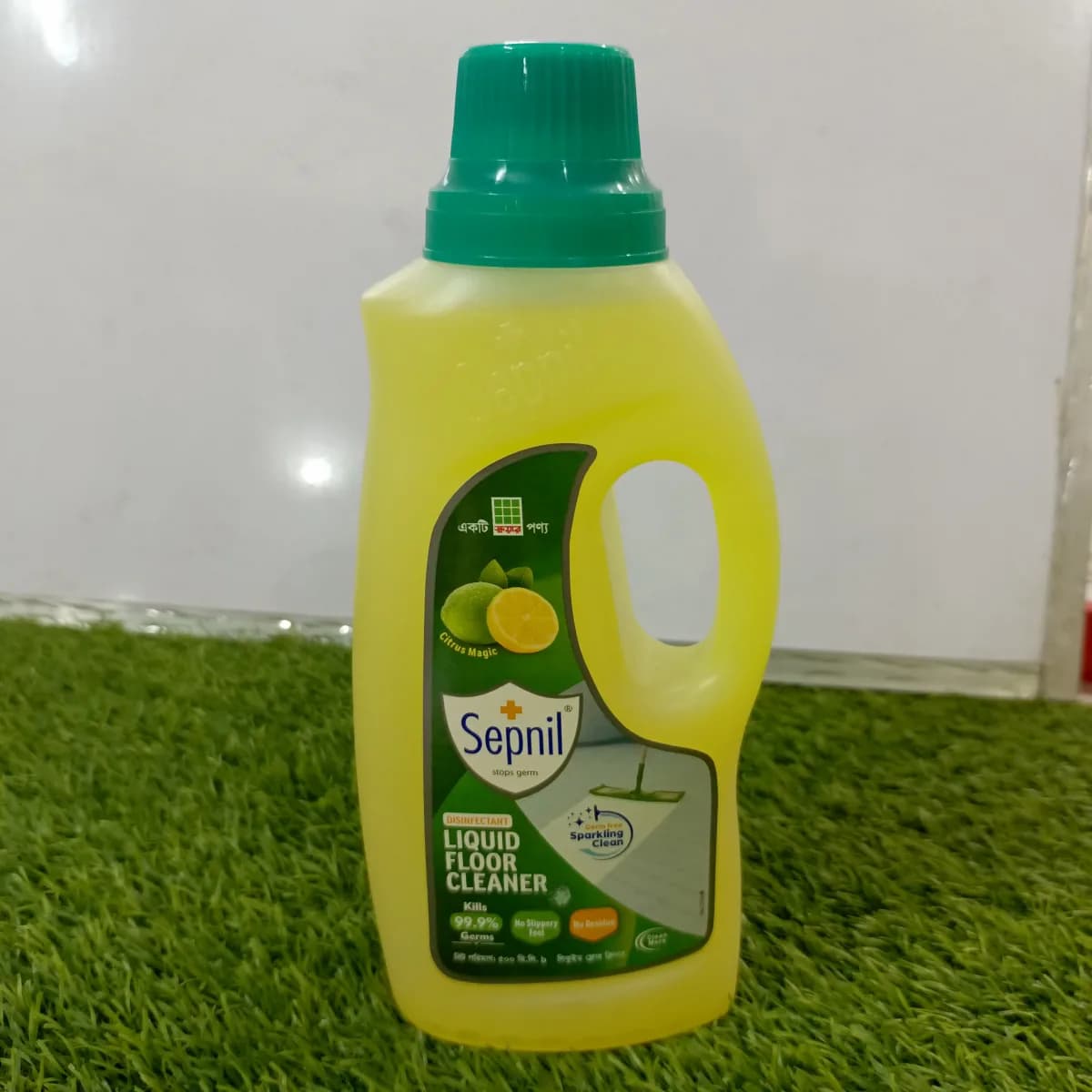 Sepnil 500 ml liquid floor cleaner - Image 1