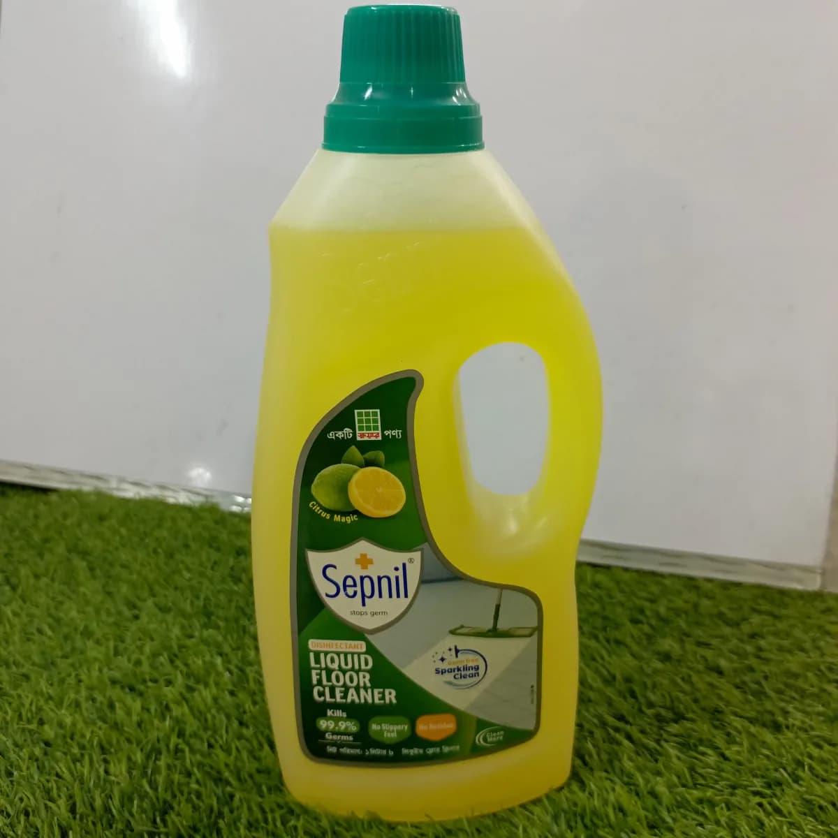 Sepnil 1000 ml liquid floor cleaner - Image 1