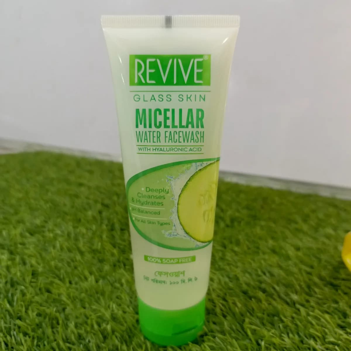 Revive glass skin micellar water facewash 100ml - Image 1