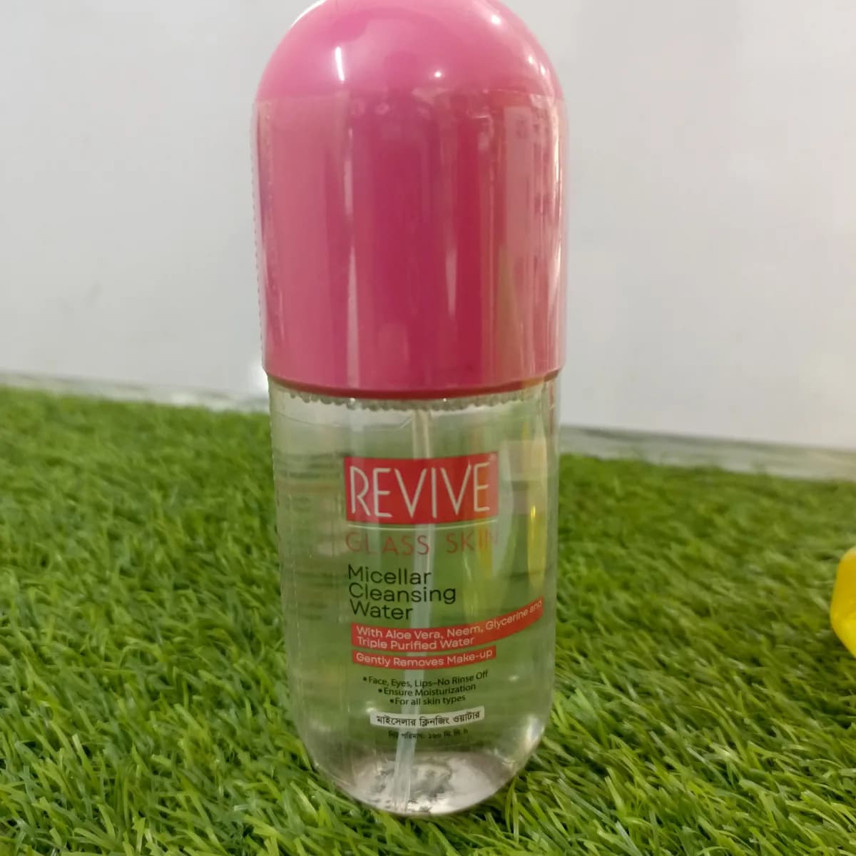 Revive glass skin micellar cleansing water 160ml - Image 1